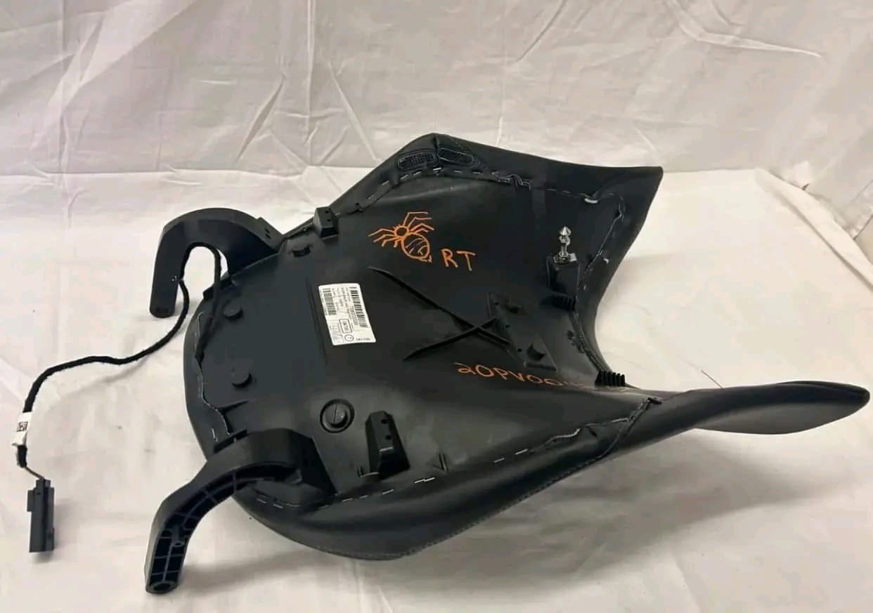 CanAm Spyder RT Heated Front Driver’s Seat - Image 5