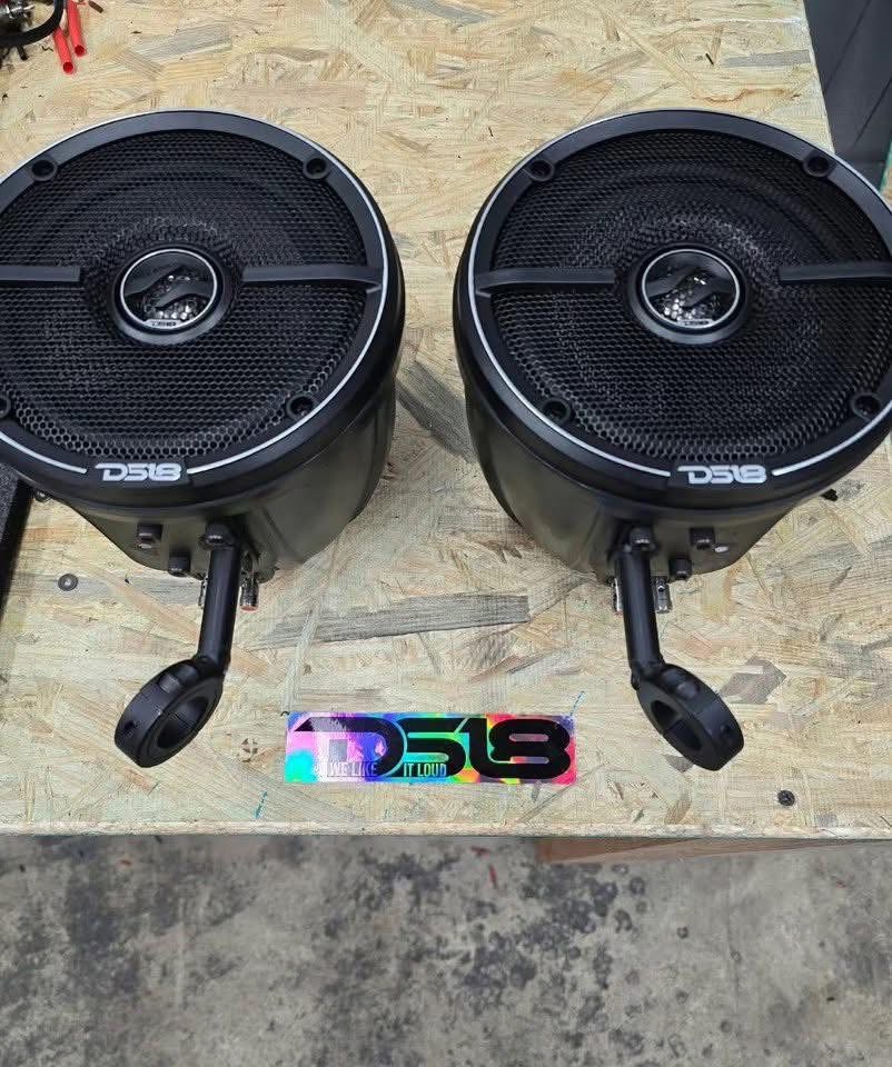 6.5 inch DS18 Speaker Pods